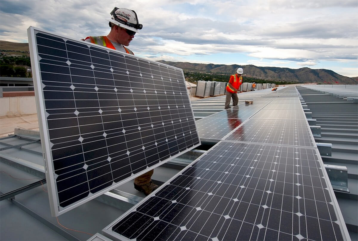 Efficiency in Motion: Navigating the Logistics of Solar Energy